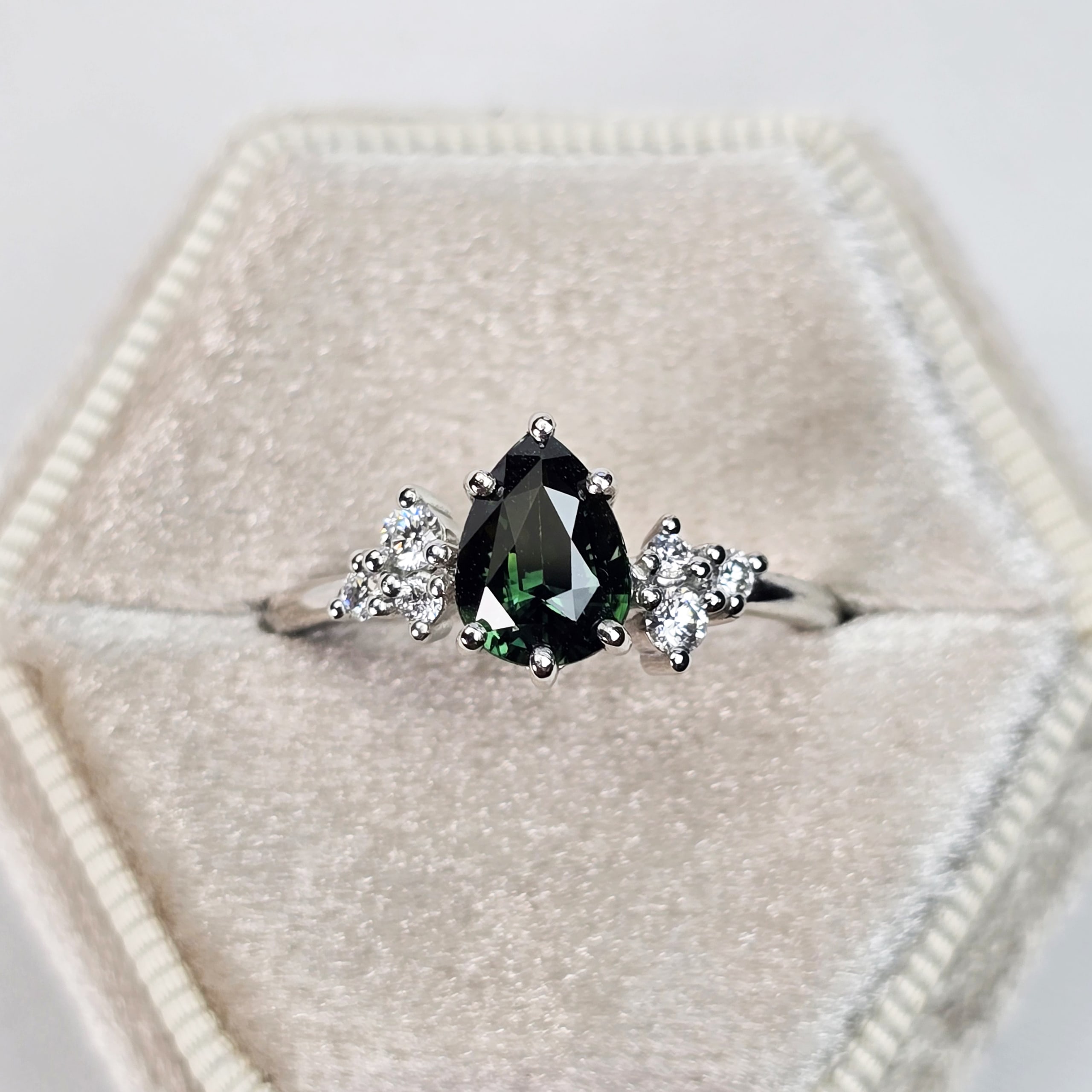 Pear green sapphire and diamond cluster ring — 2
