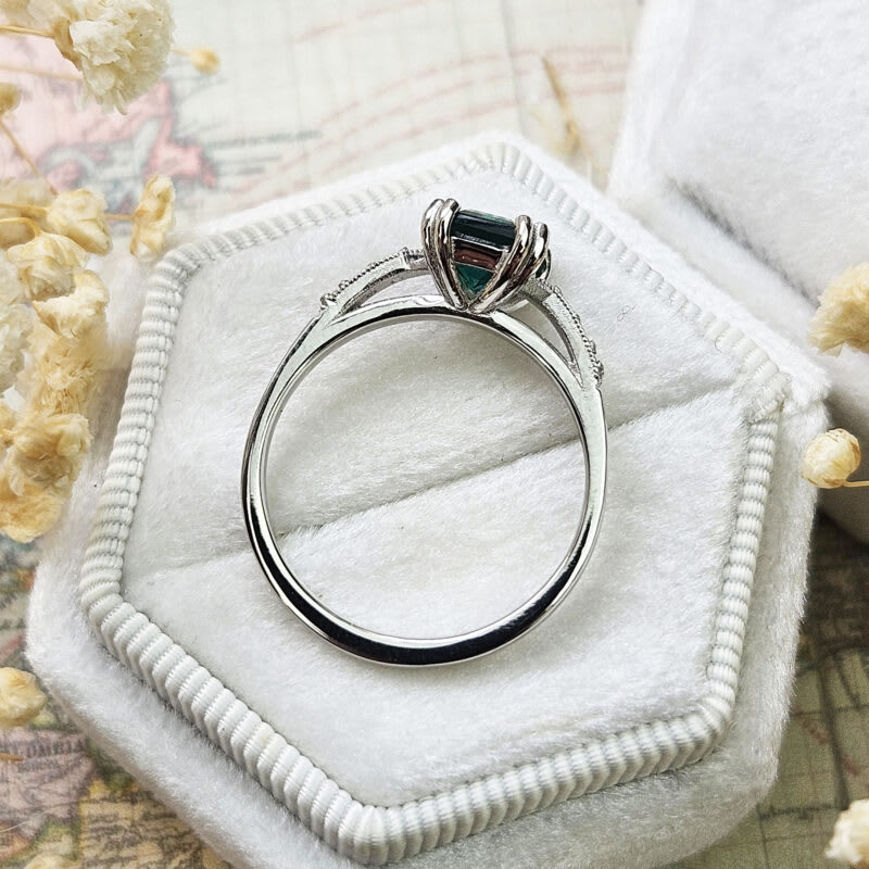 Lab grown emerald and diamond antique inspired ring — 4