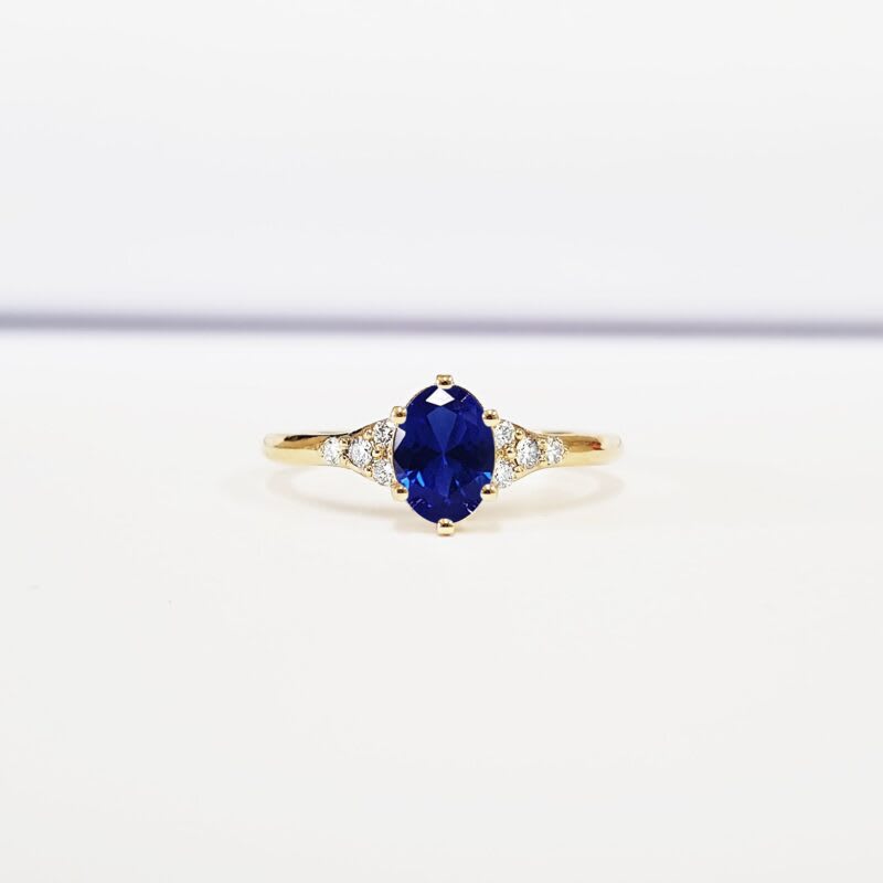 Sapphire and diamond art deco inspired ring 