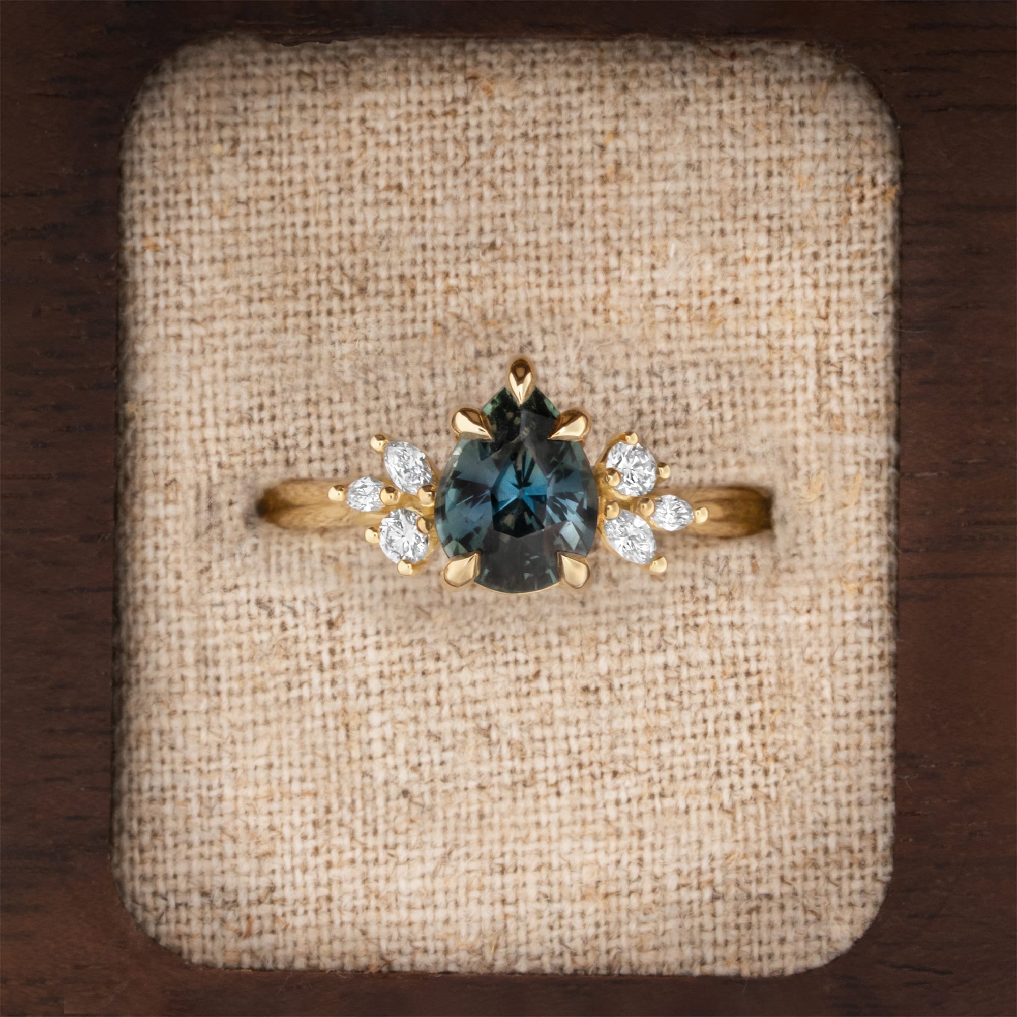 'Dawnflower' Pear sapphire and diamond ring — 3