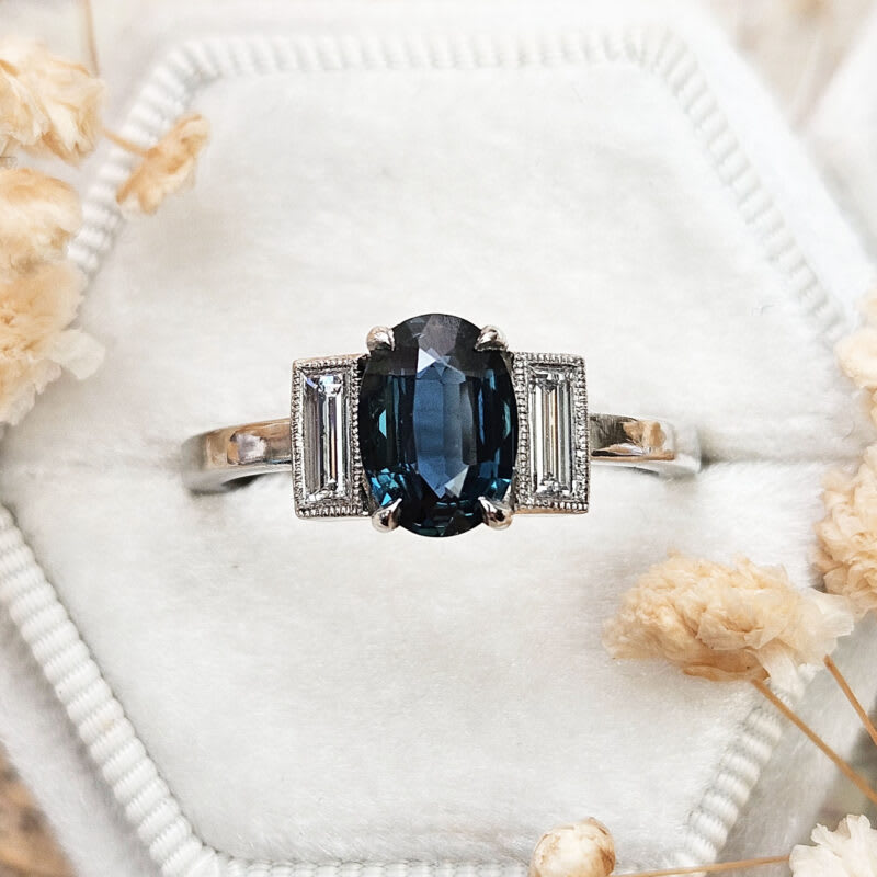 Art deco teal sapphire and diamond ring — 1