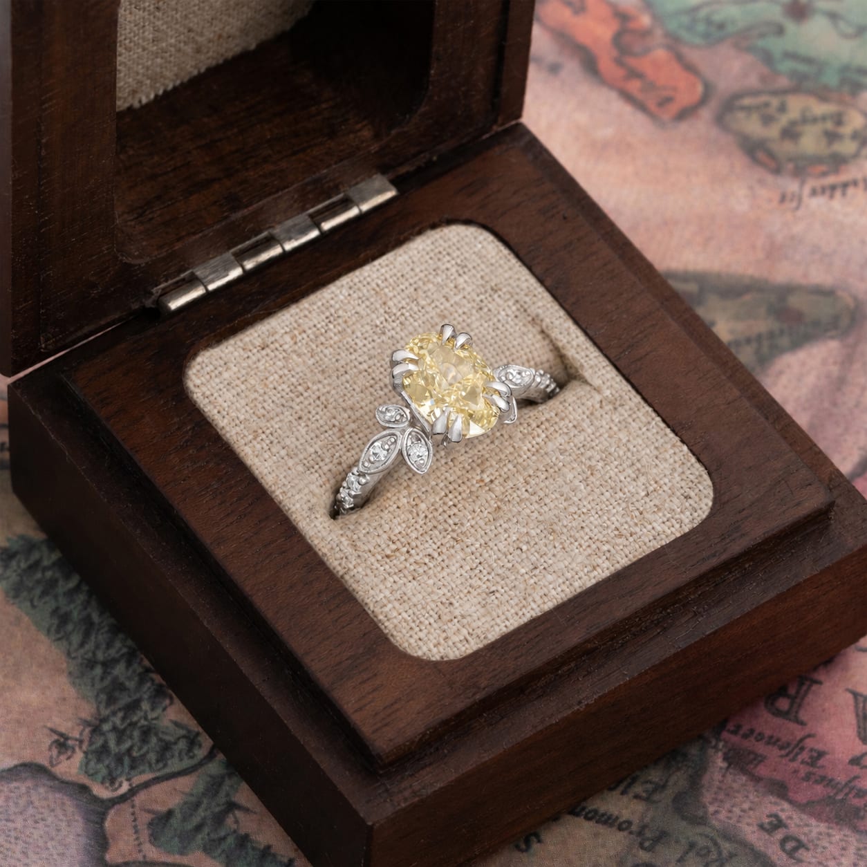 'Aster' Yellow diamond ring — 2