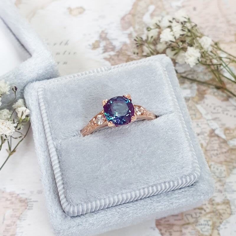'Erté' Alexandrite and diamond engagement ring - alternate view