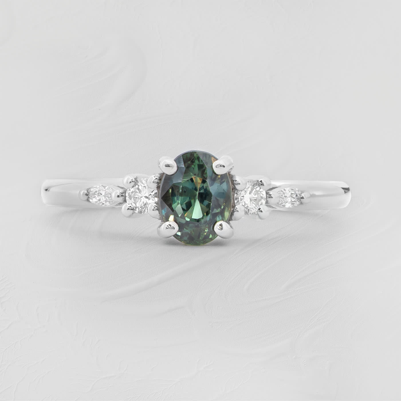 Teal sapphire and diamond ring — 1