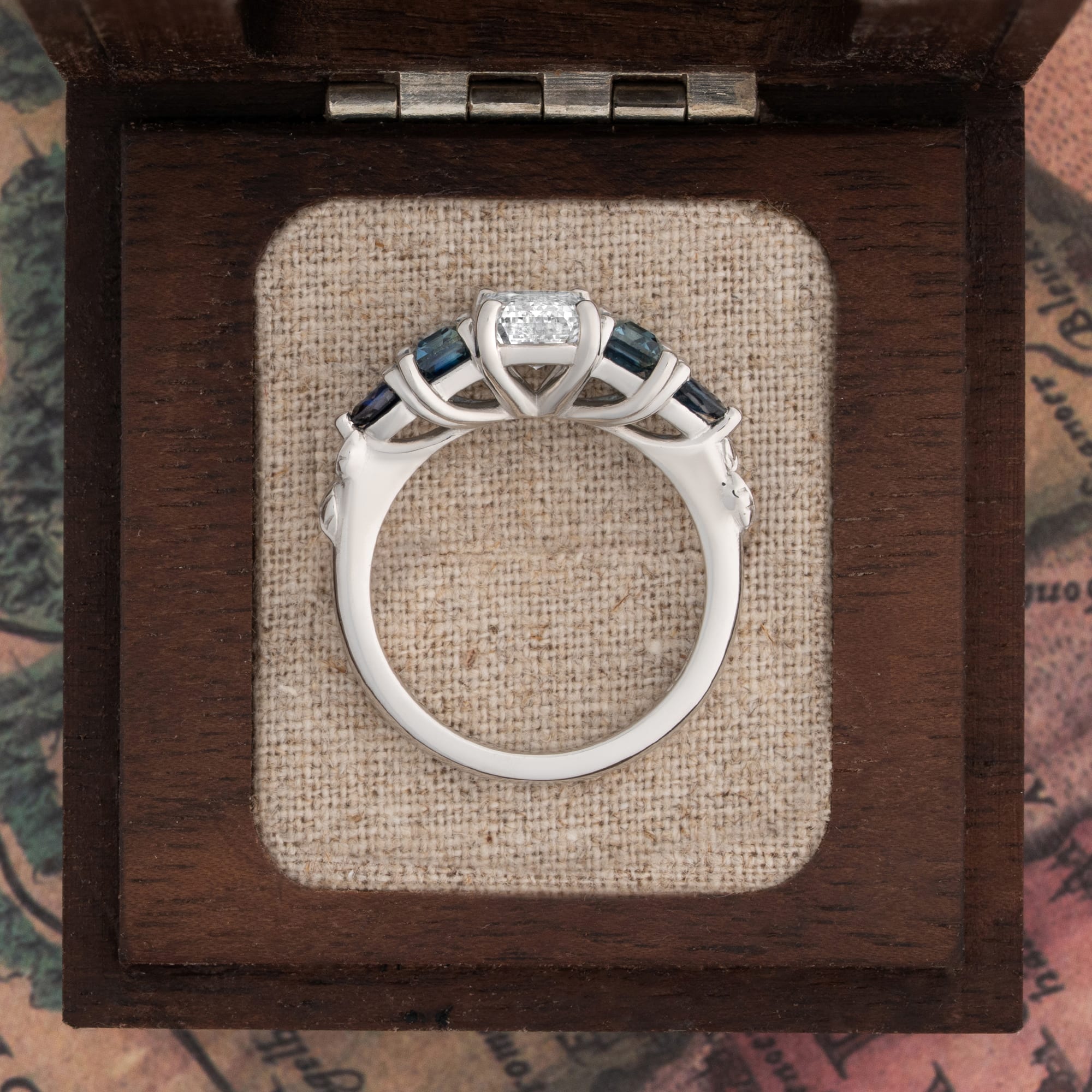 'Harmony' Diamond and sapphire ring — 3