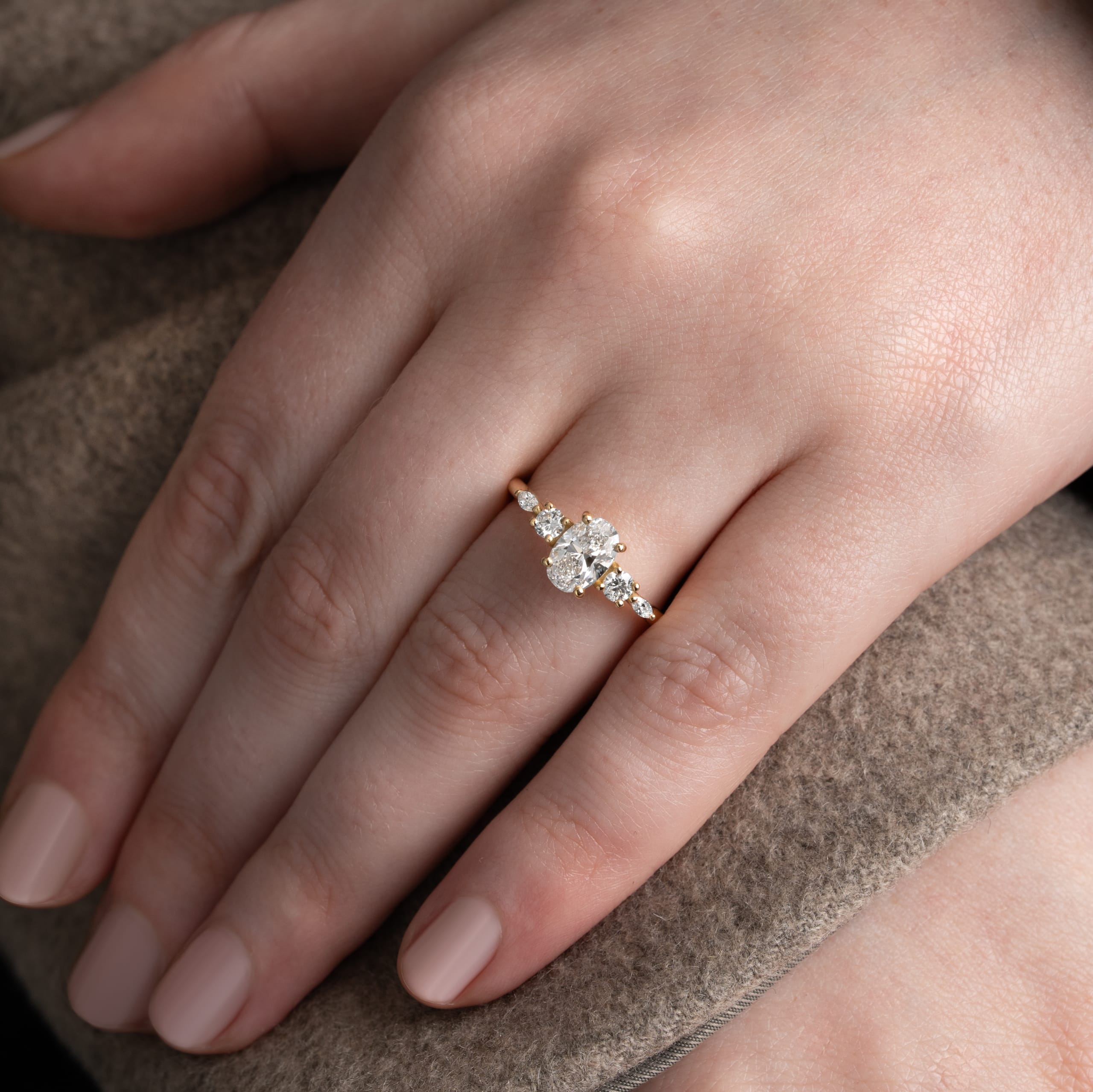 'Sonder' Oval lab grown diamond trellis ring — 6