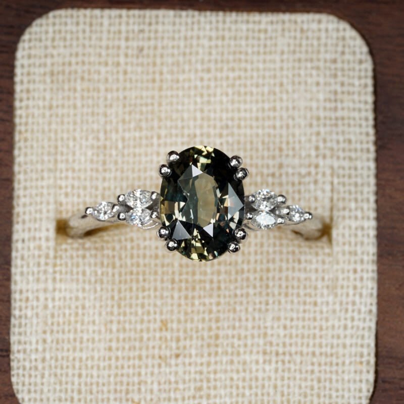 Olive green sapphire and diamond ring — 1