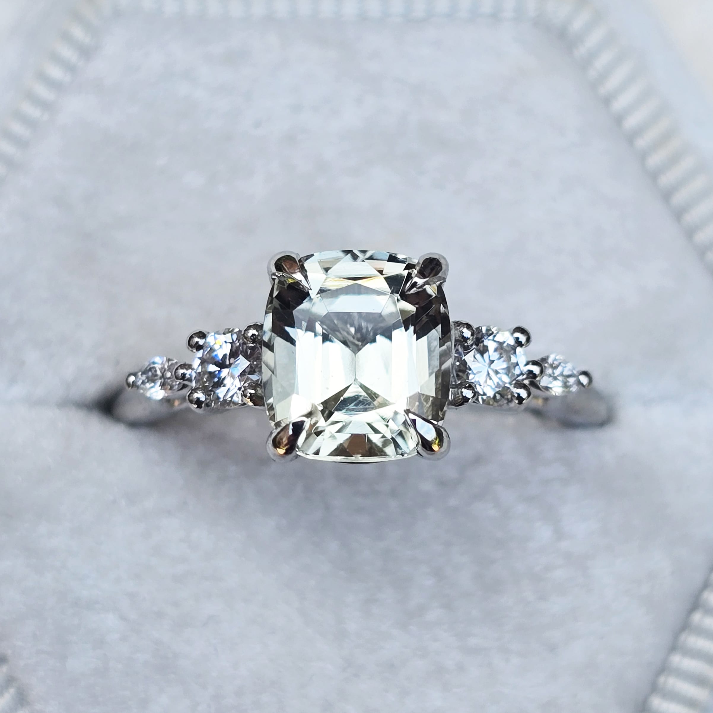 Pale champagne tourmaline and diamond ring — 1