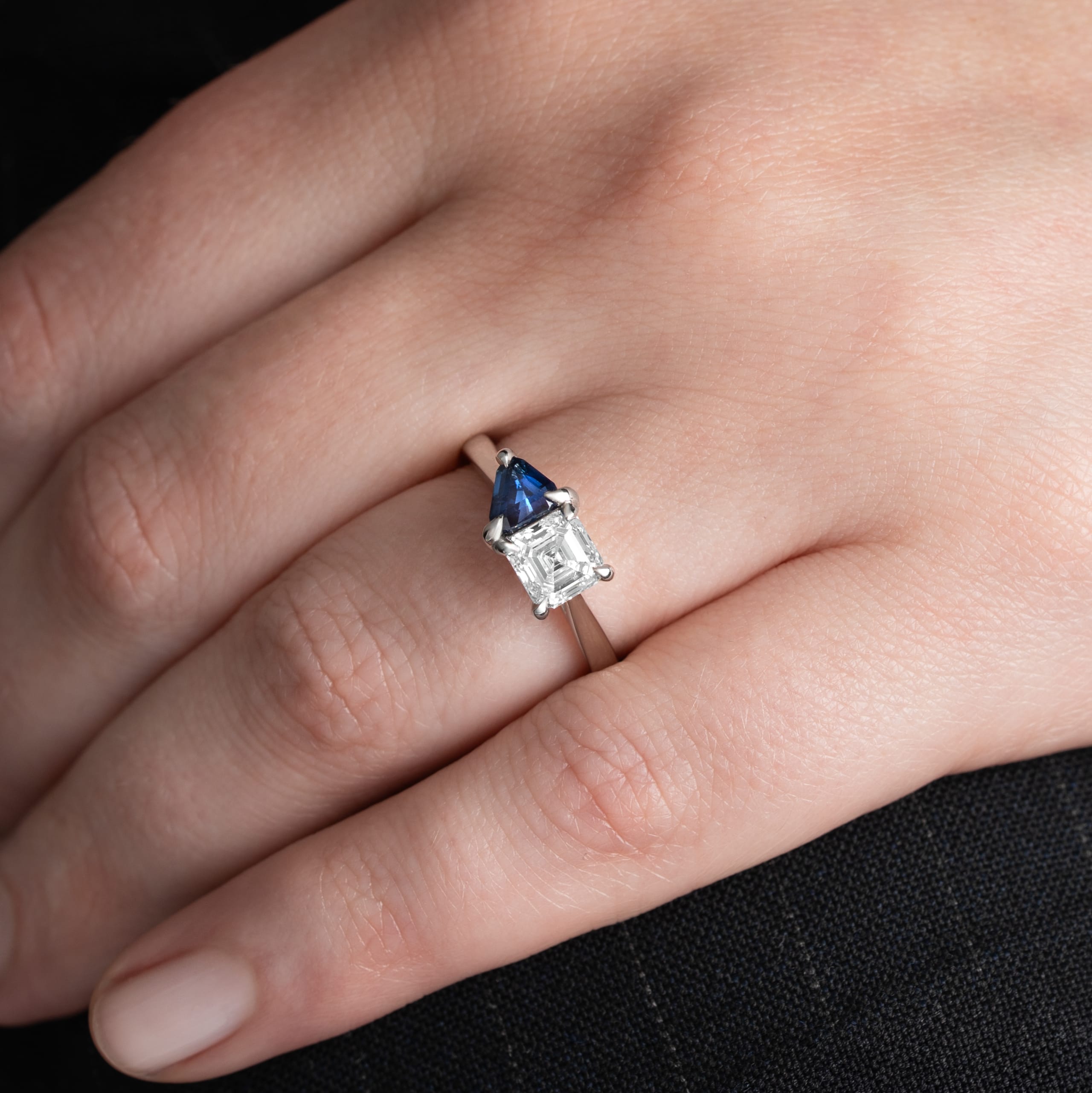 Toi Et Moi Sapphire and Diamond ring — 4