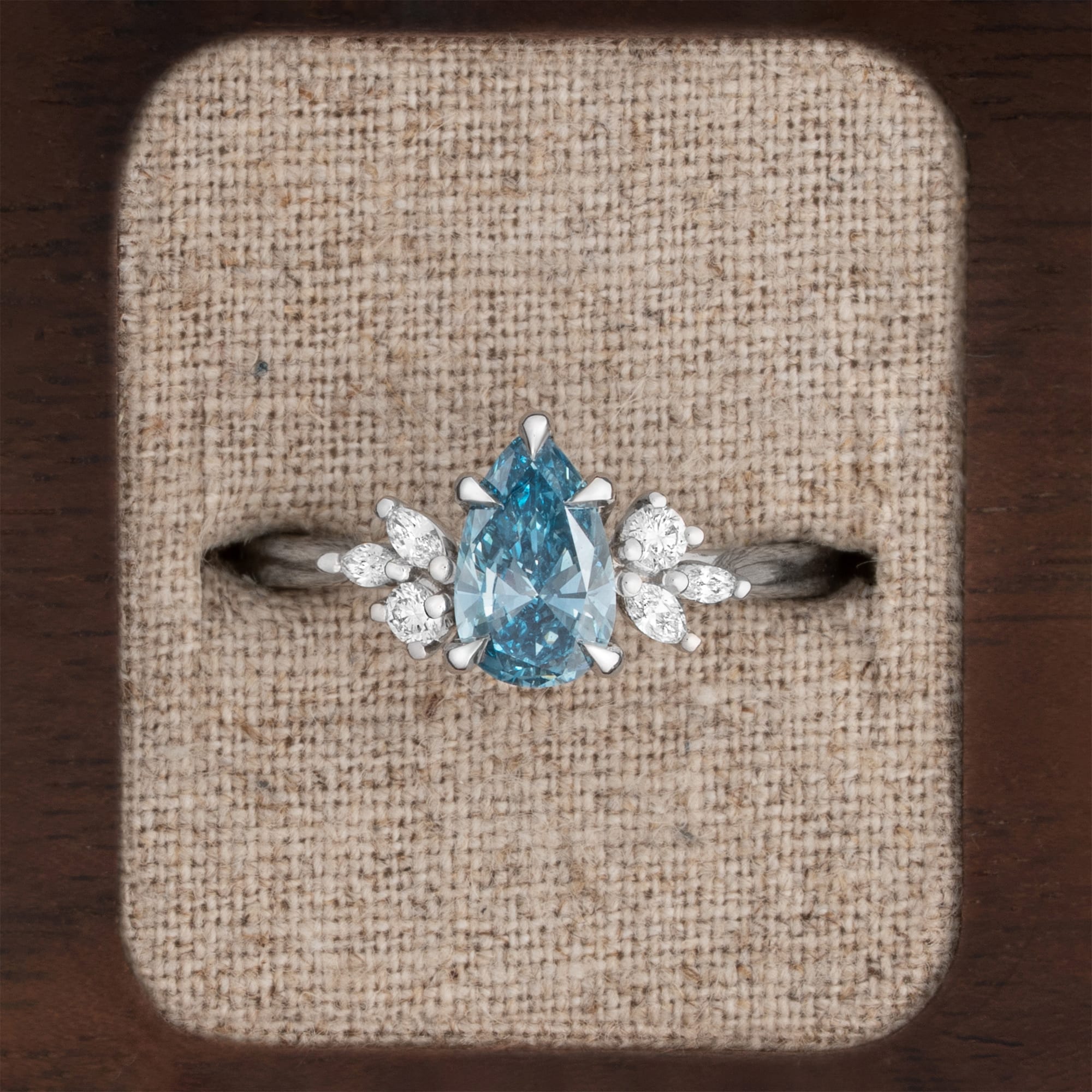 'Dawnflower' Blue lab grown diamond ring — 1