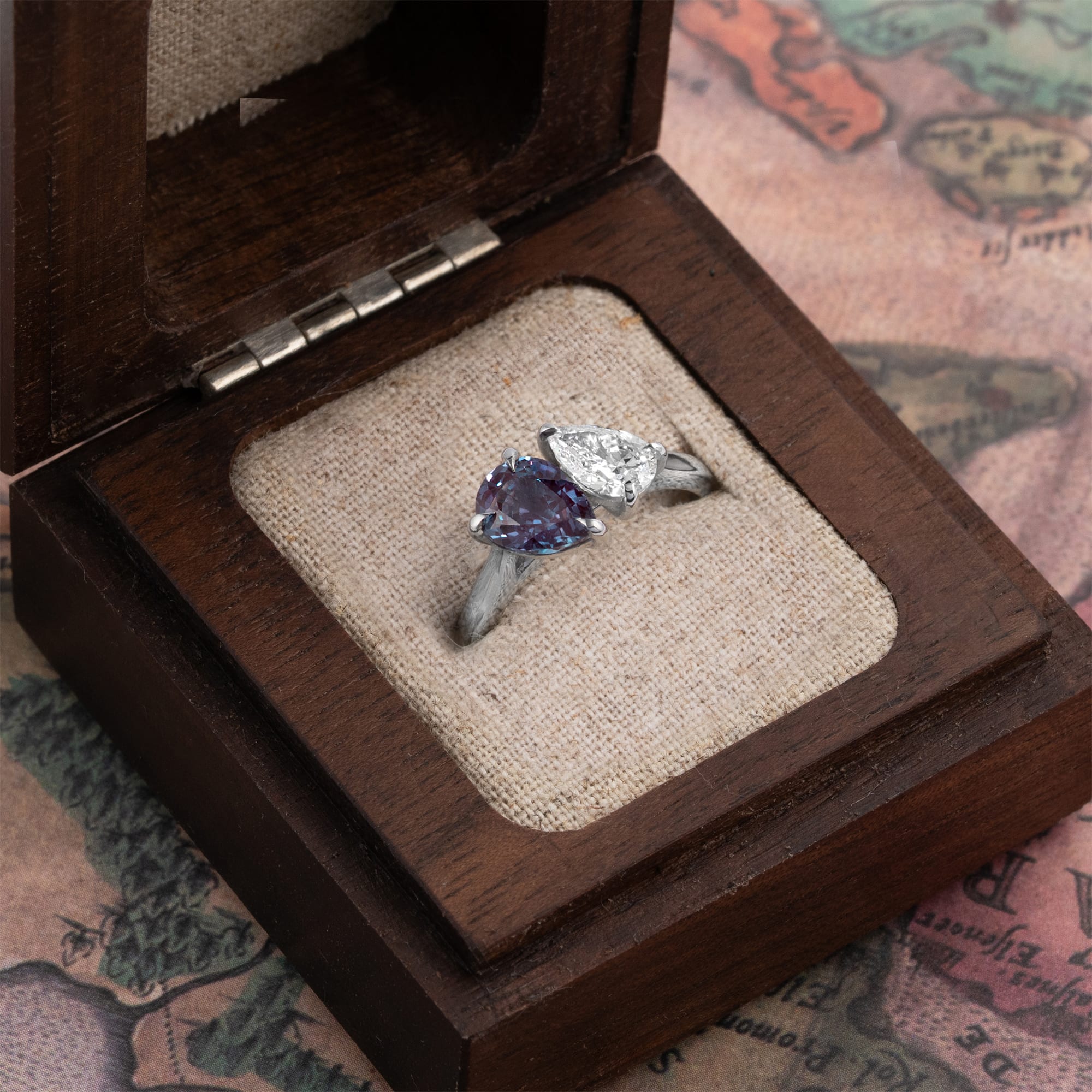 Toi Et Moi Alexandrite and Diamond ring — 3