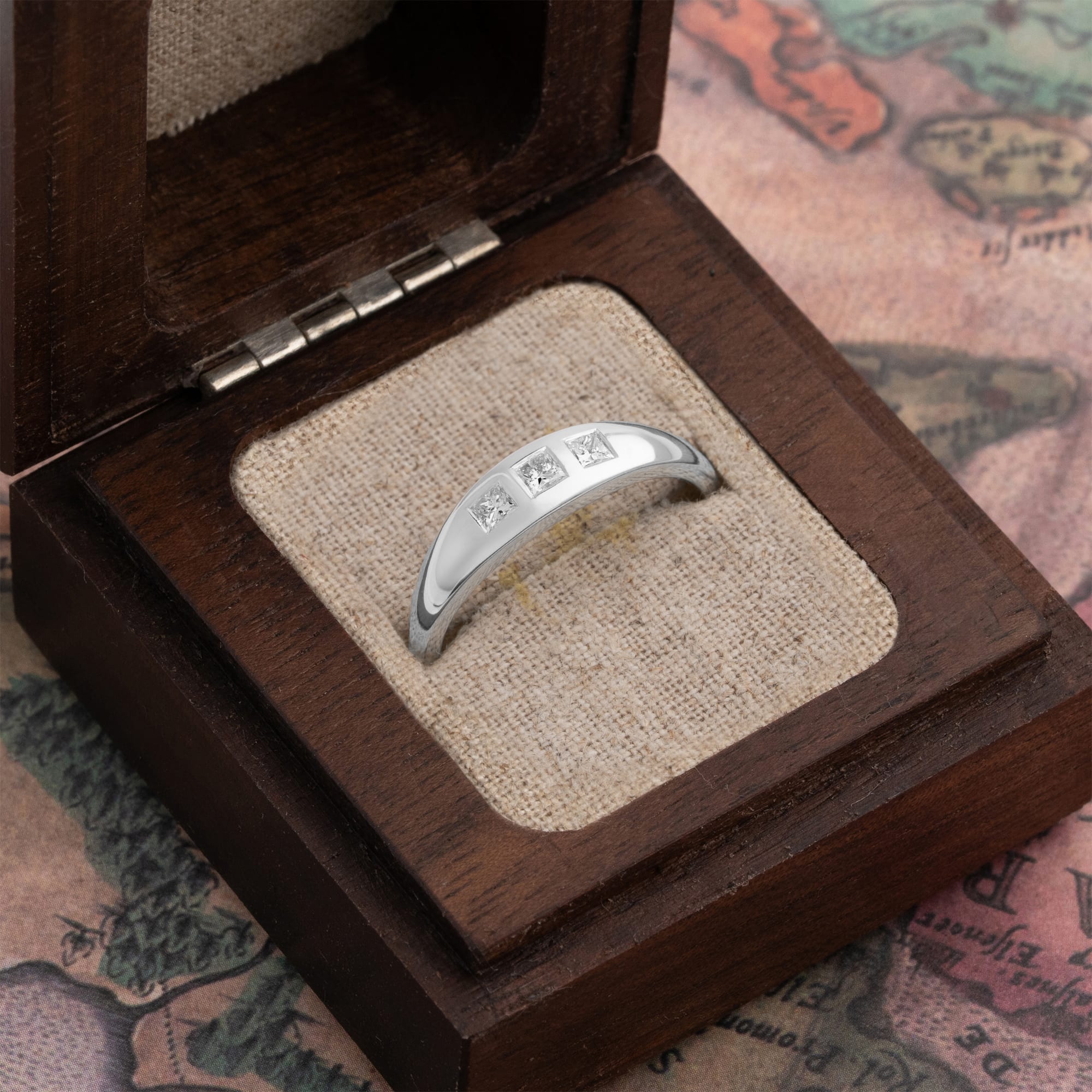 Princess cut lab diamond tapered band — 6