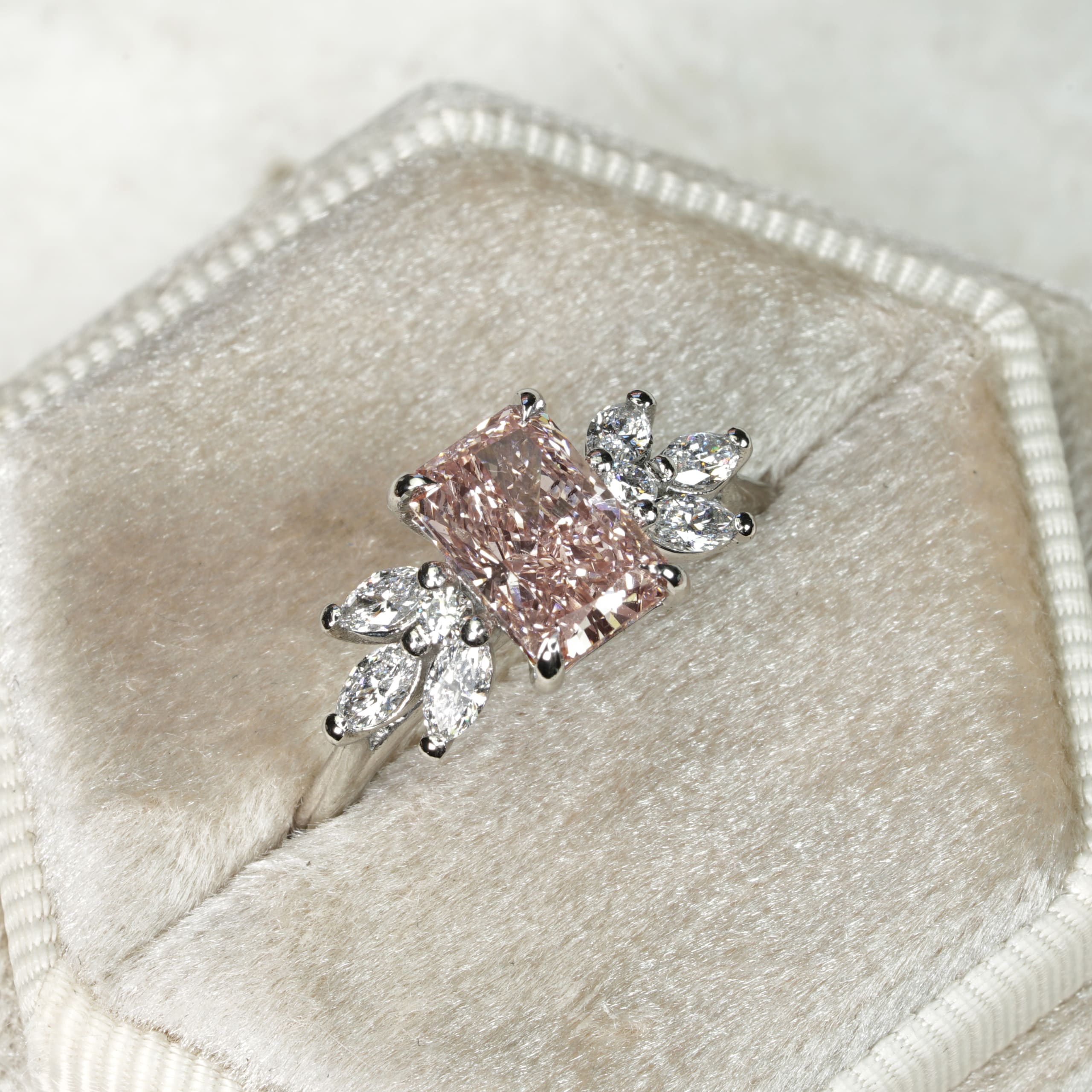 Pink lab grown diamond ring — 1