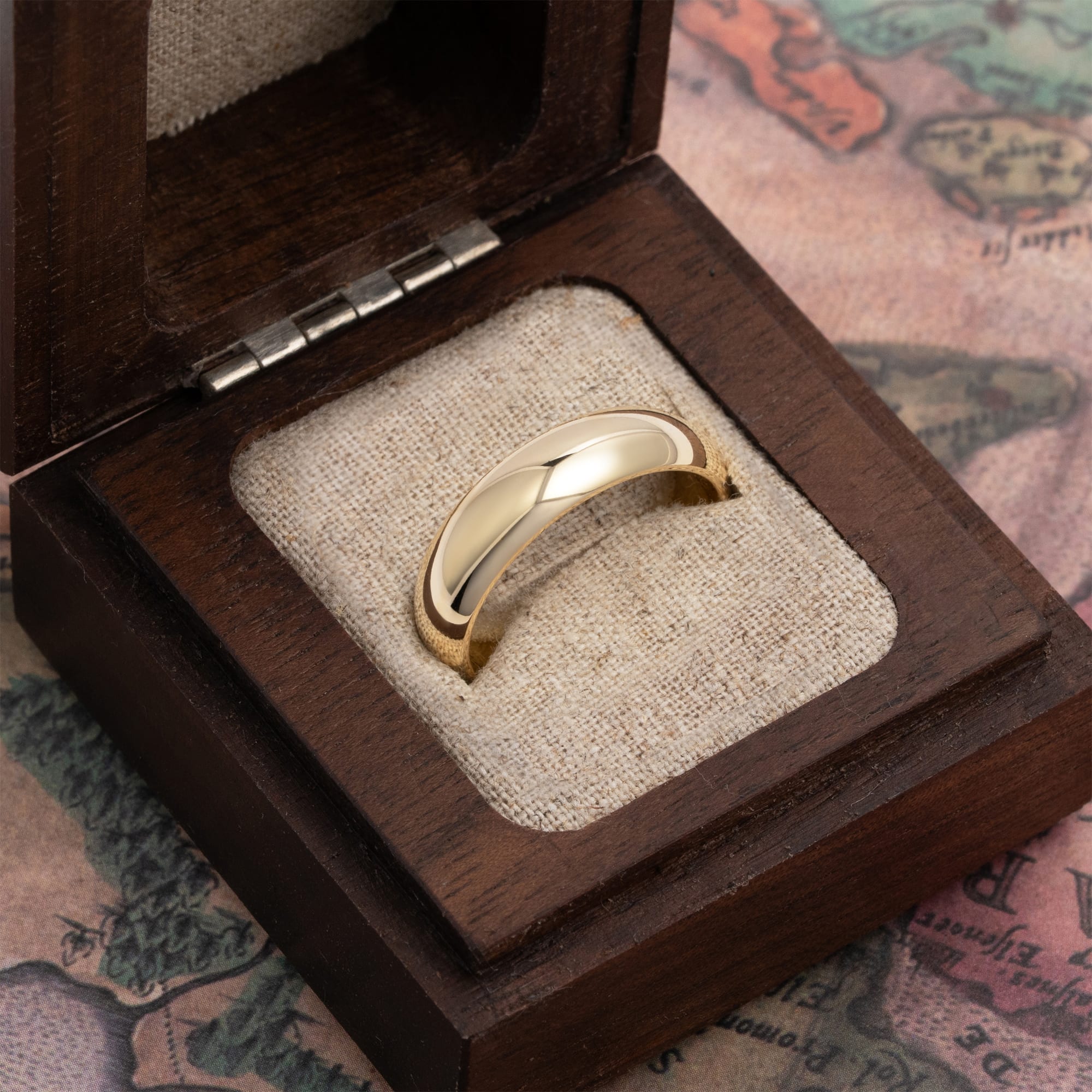 Traditional Court Wedding band  — 4