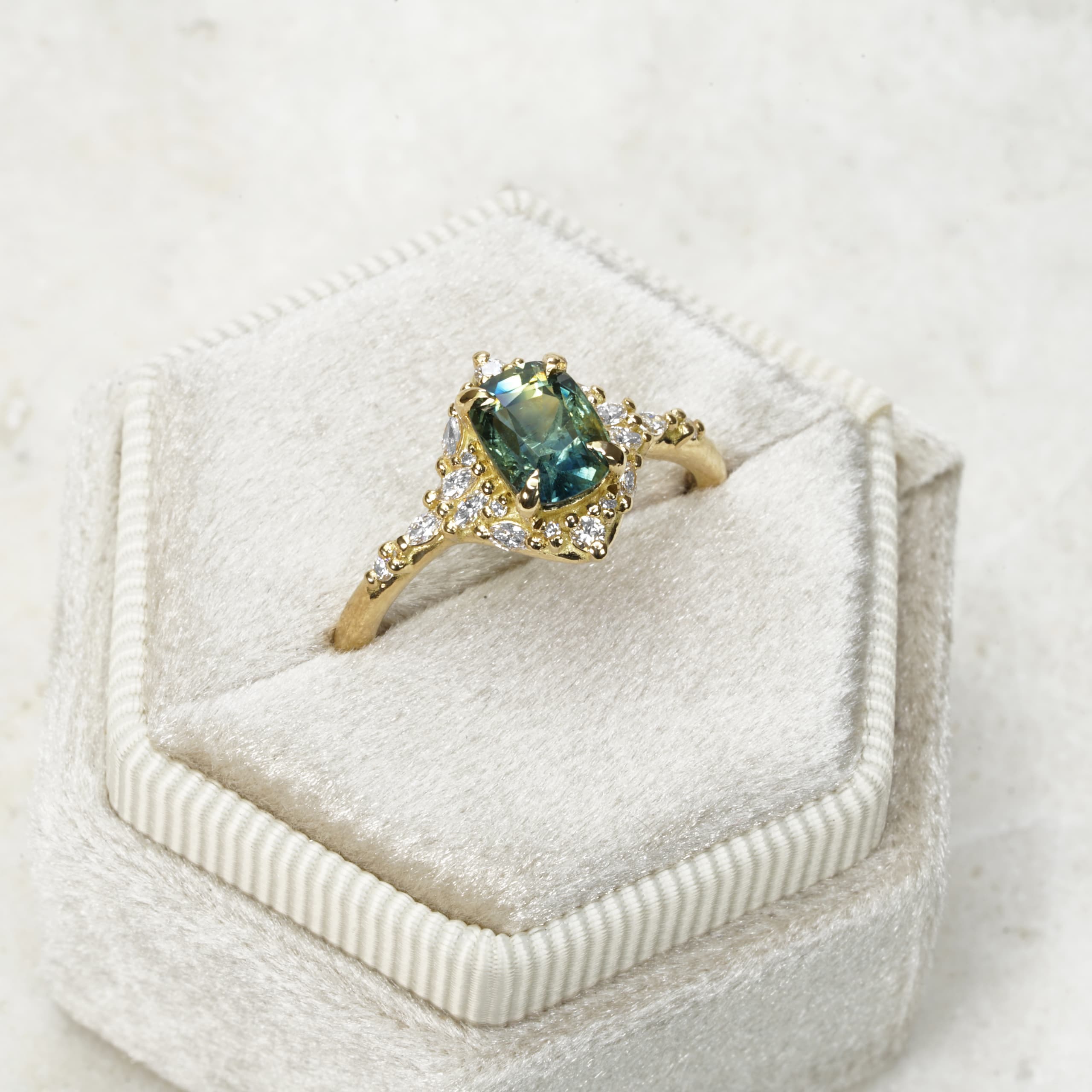 'Elderwood' Cushion parti sapphire and diamond ring — 2