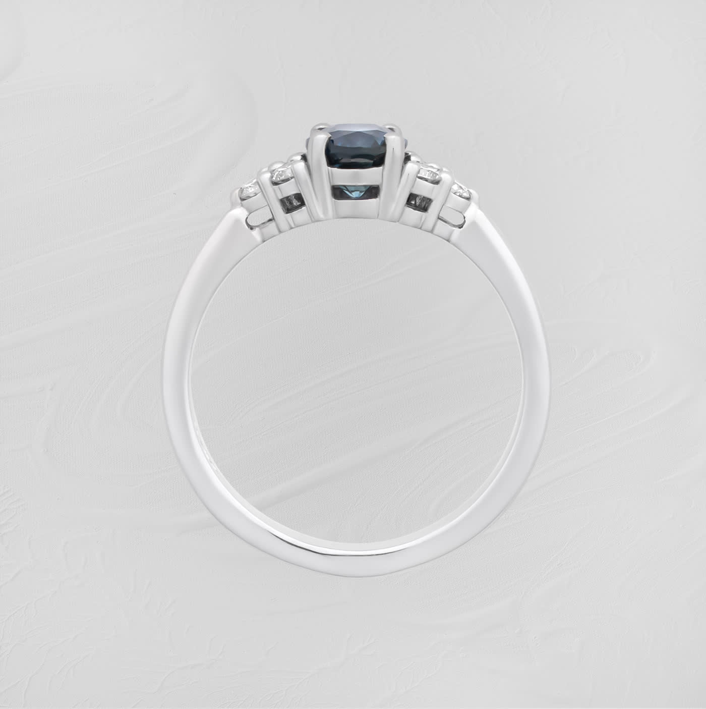 Peacock blue sapphire and diamond ring — 4