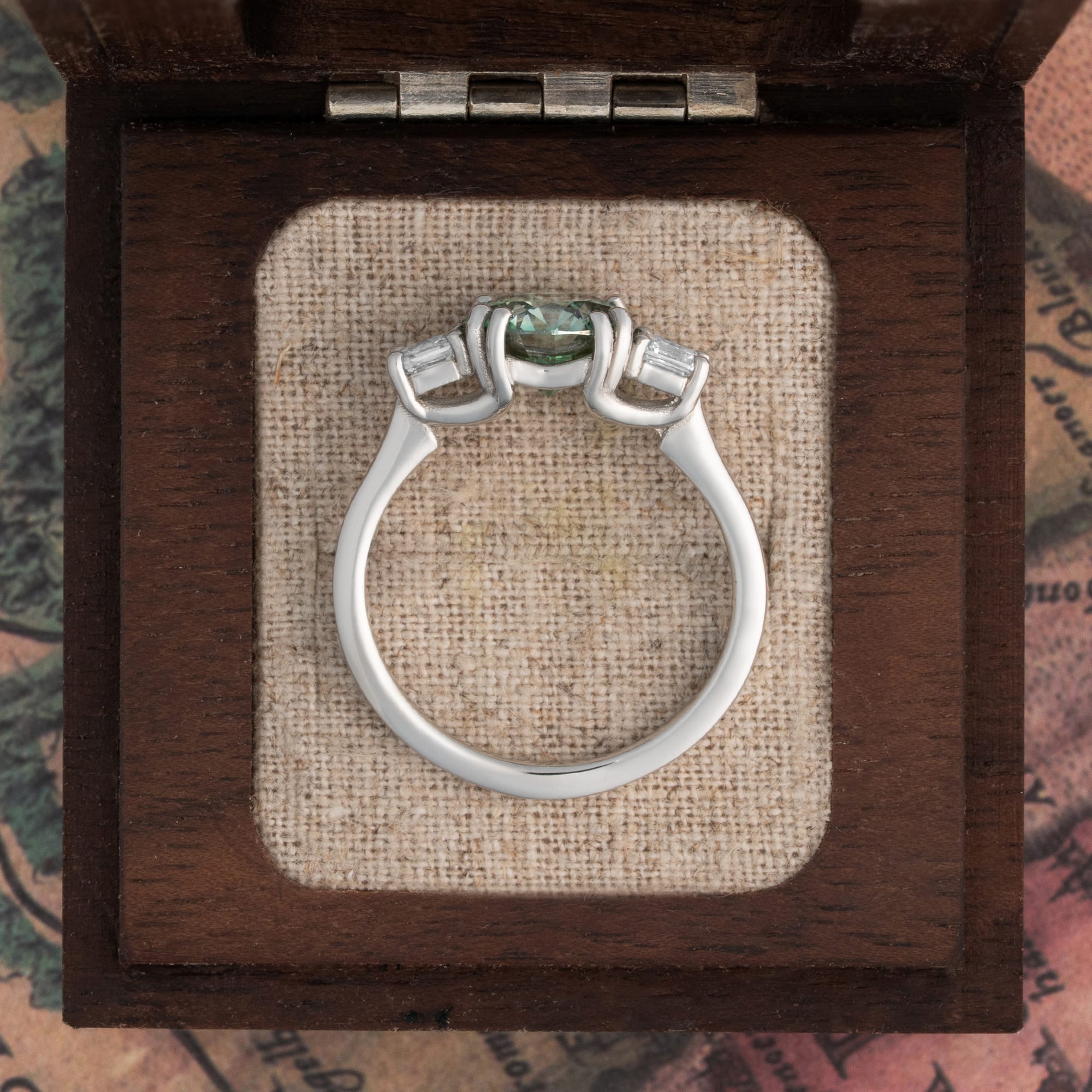 Lab grown green diamond trilogy ring in platinum — 4