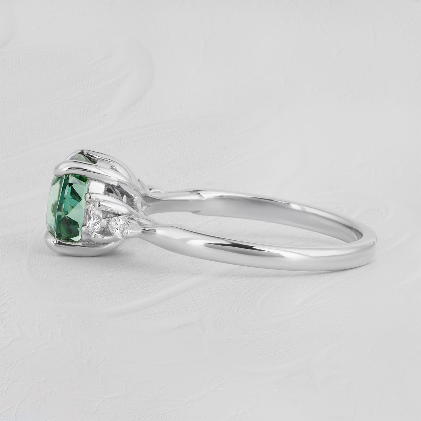 'Sonder' Green tourmaline and diamond ring — 4