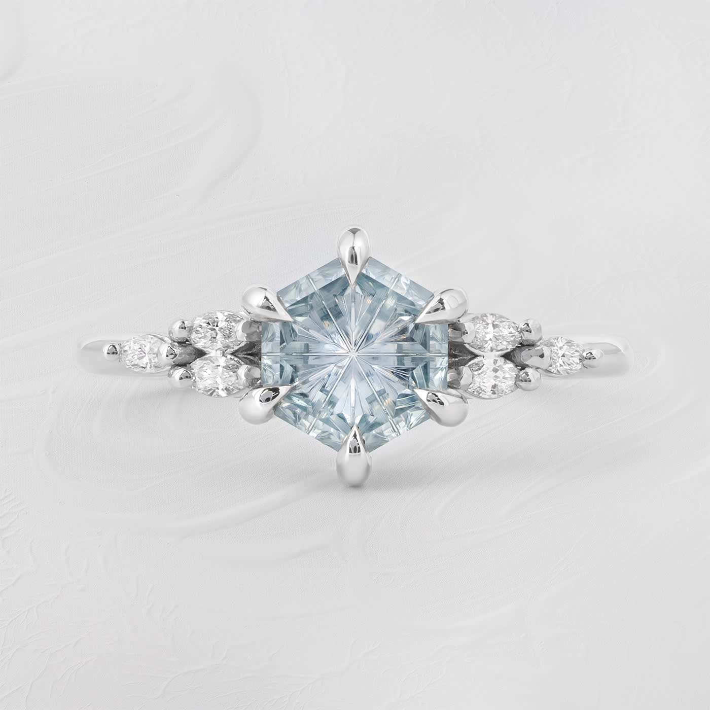 'Viola' Hexagon snowflake sapphire and diamond ring — 1