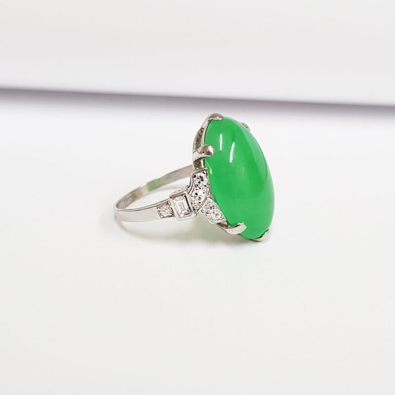 Antique jade and diamond ring circa 1920s art deco in platinum — 3