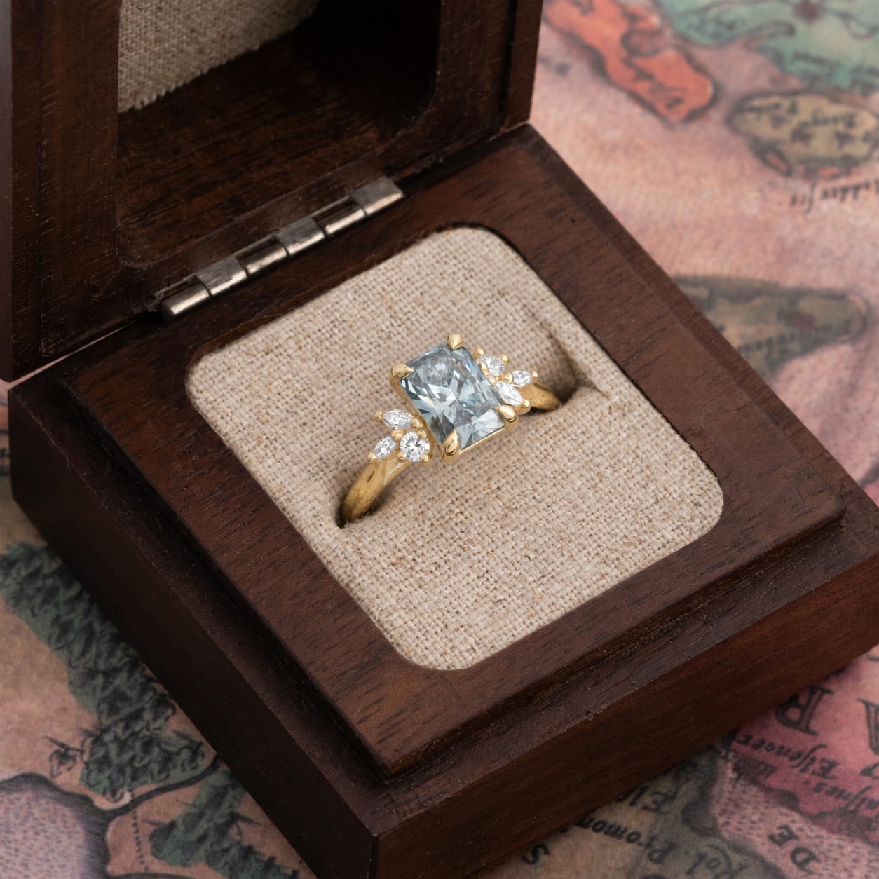 'Dawnflower' Blue-green lab grown diamond ring — 2