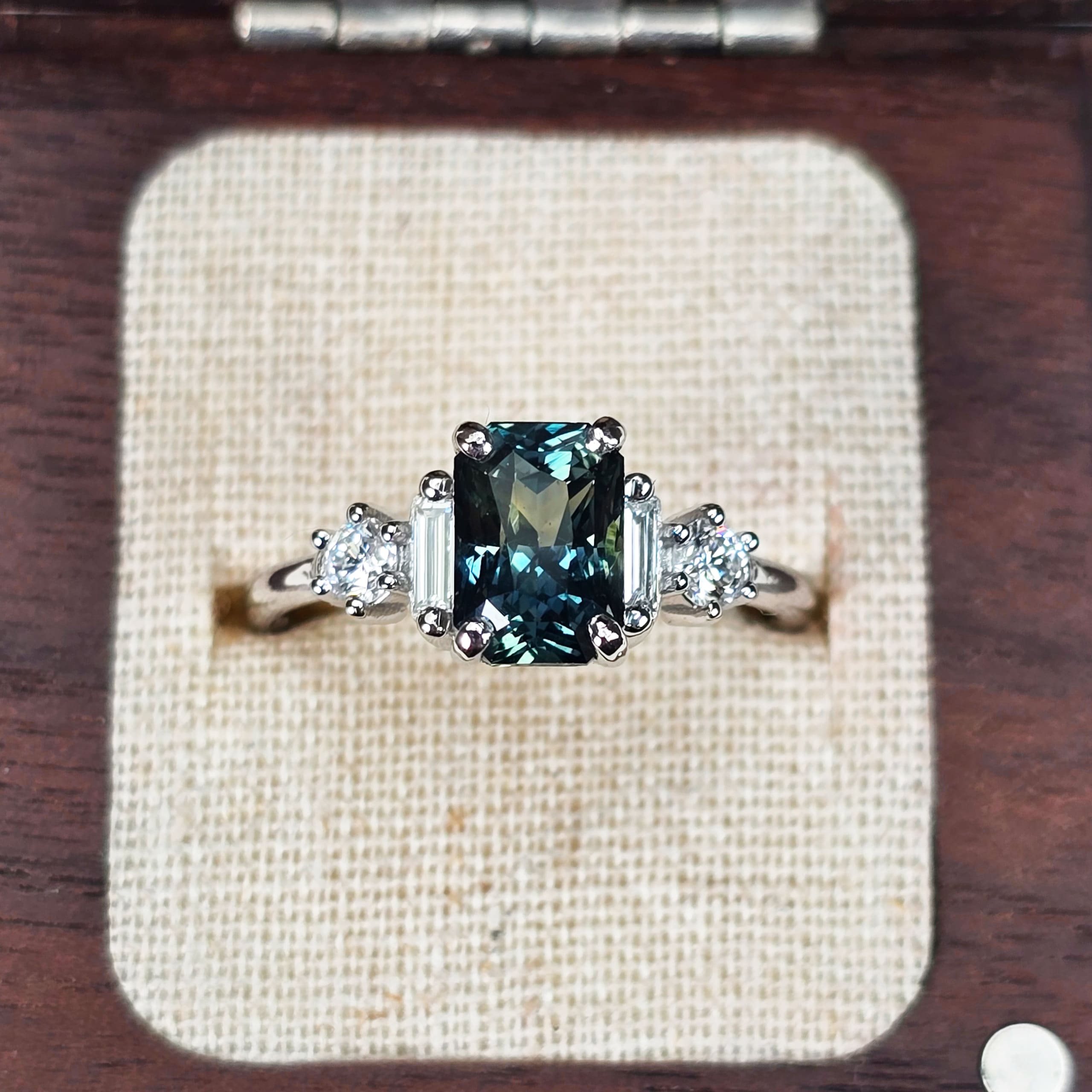 Art deco teal sapphire and lab grown diamond ring — 1
