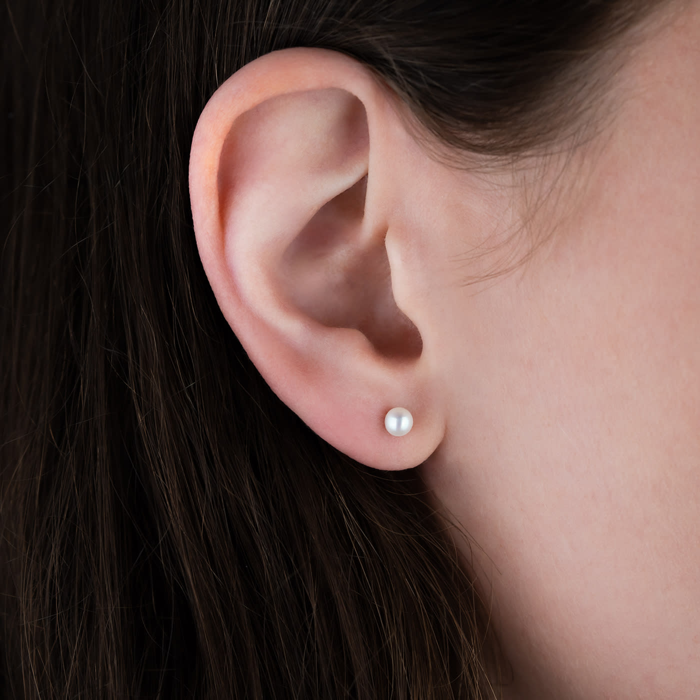 9ct Yellow 4mm White Fresh Water Pearl Stud — 2