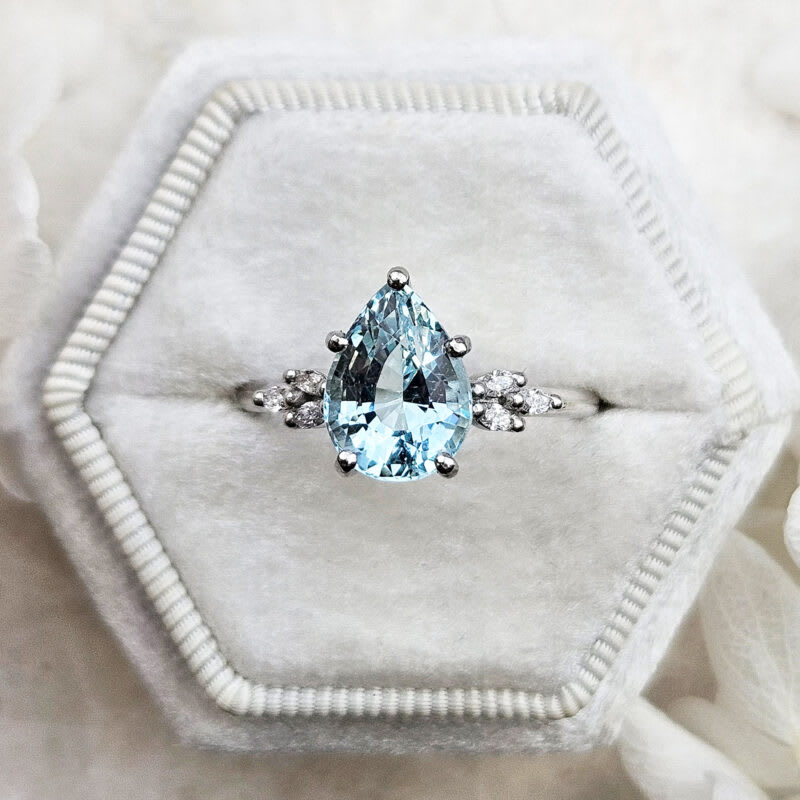 Pear cut aquamarine and diamond ring — 1