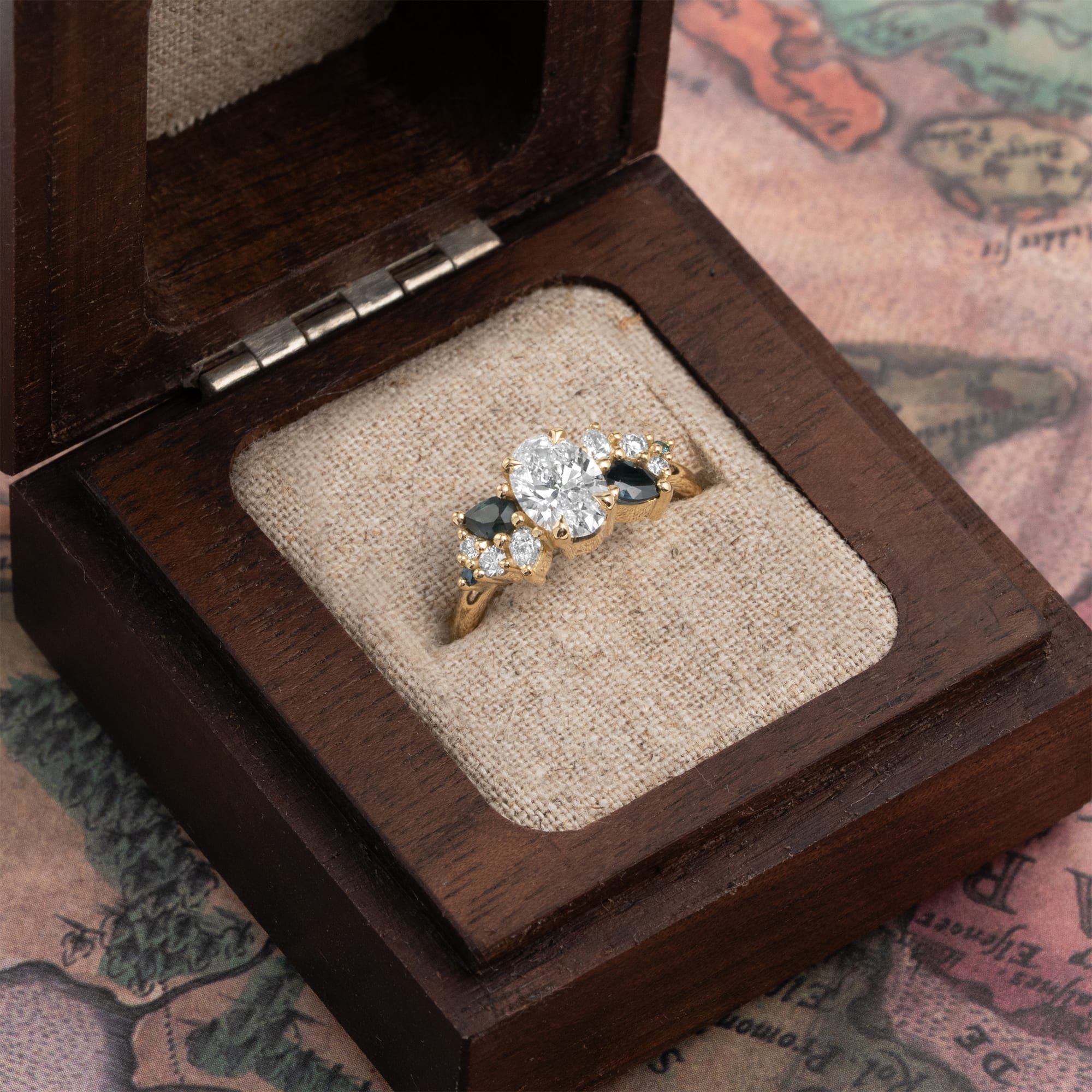 'Wildflower' Diamond and sapphire ring — 2