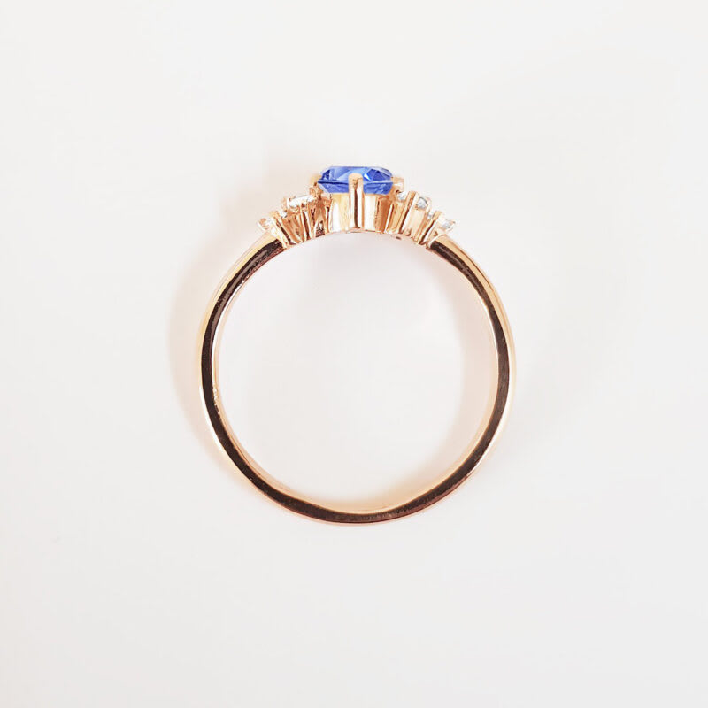 Light blue sapphire and diamond ring — 4