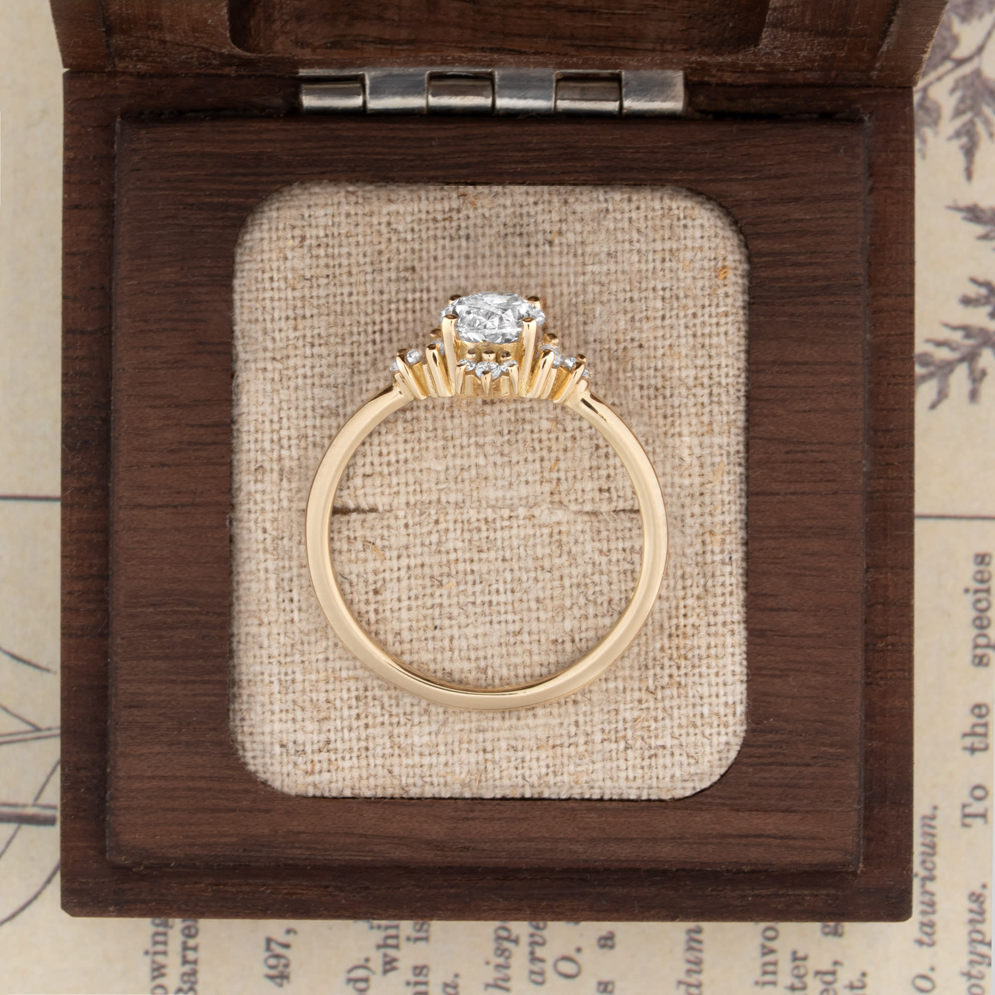 Oval lab grown diamond cluster ring in 18ct yellow gold — 3