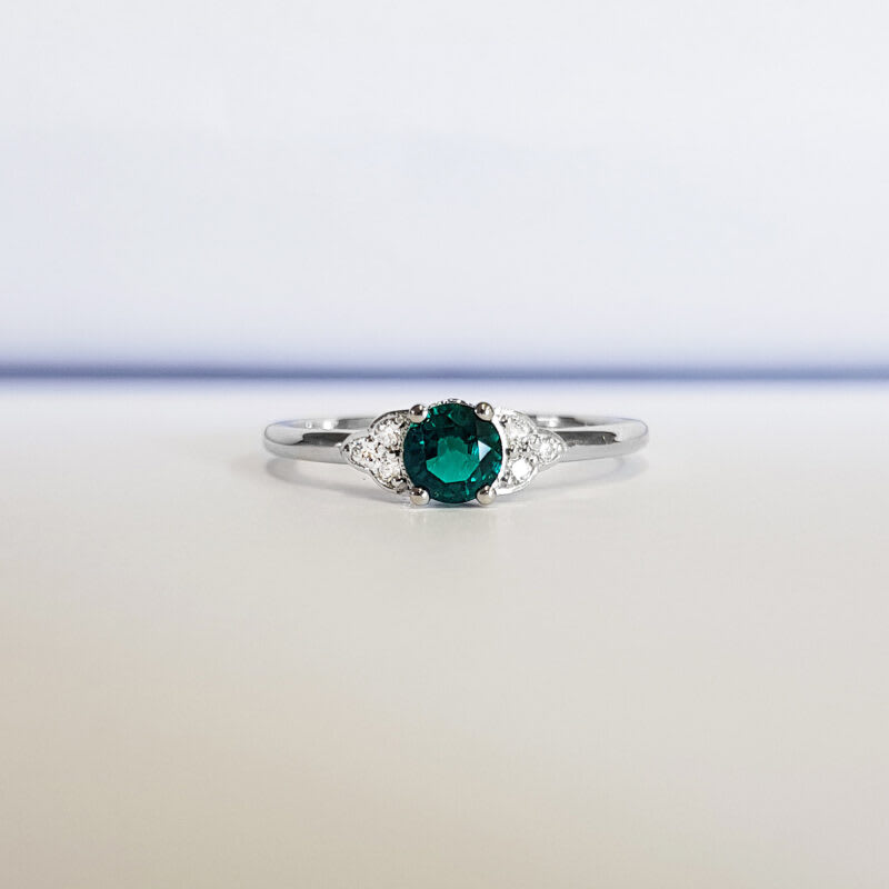 Emerald and diamond art deco inspired ring  — 1