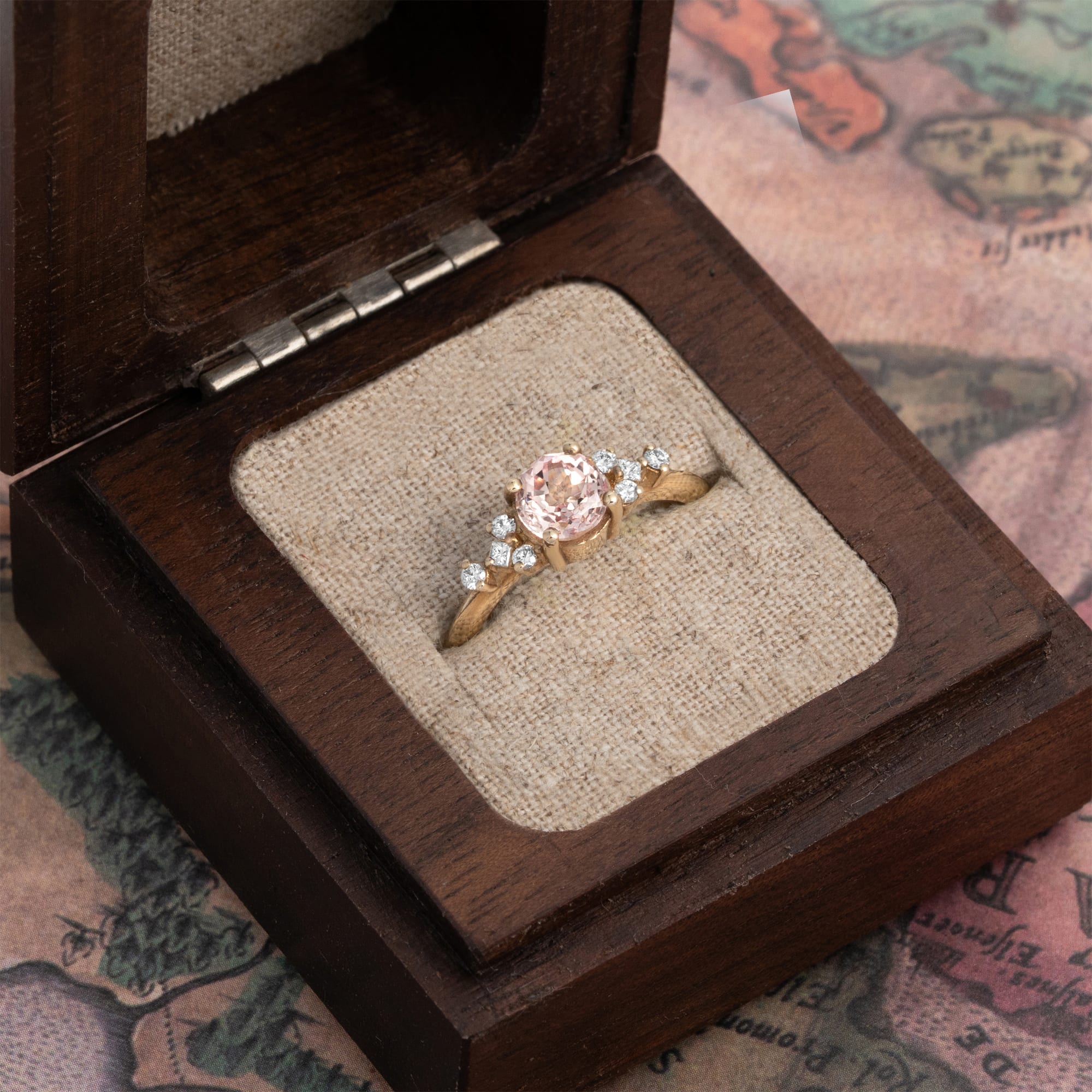 Champagne sapphire and diamond ring — 2