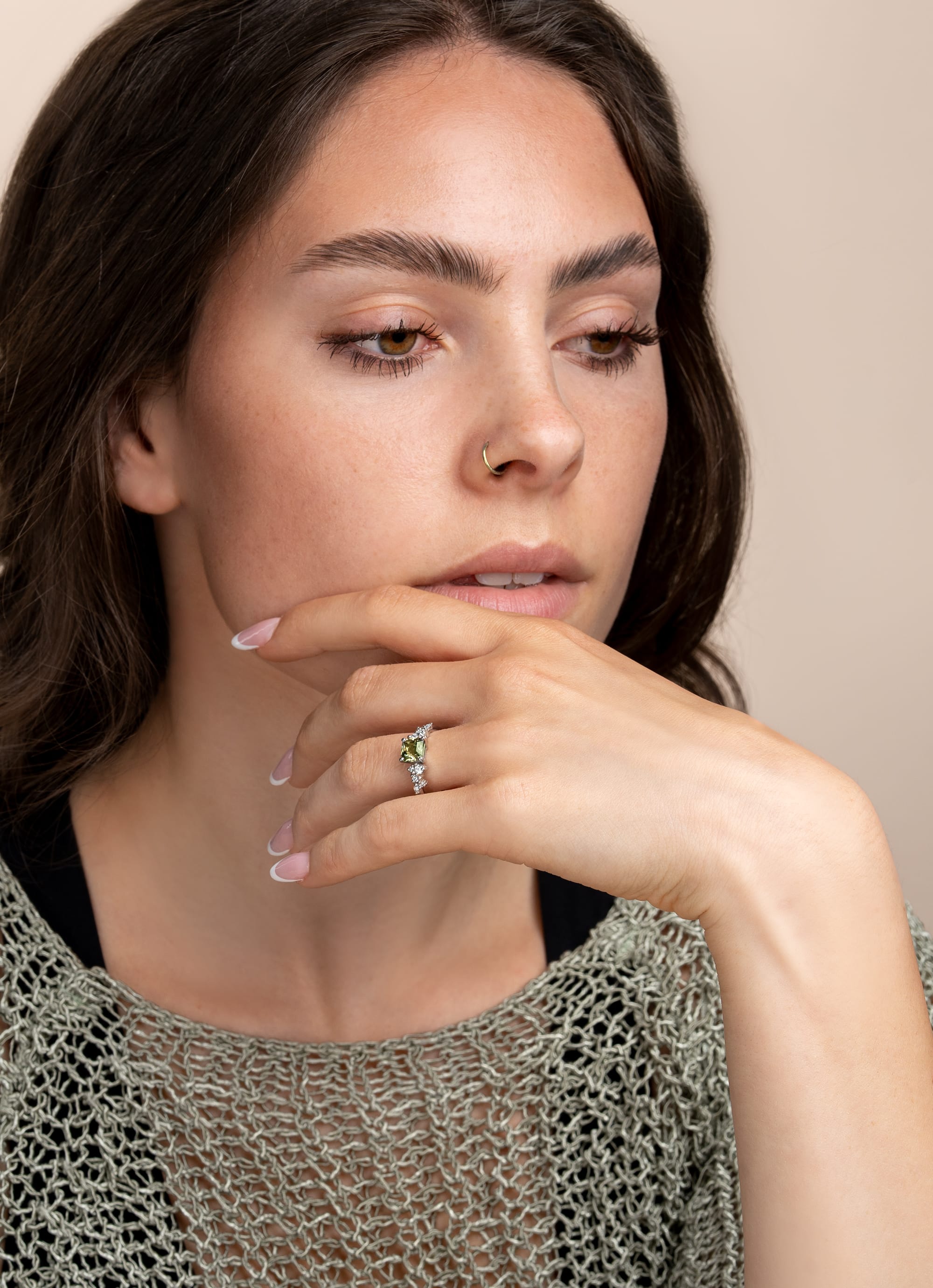 Chartreuse sapphire and diamond floral ring — 2