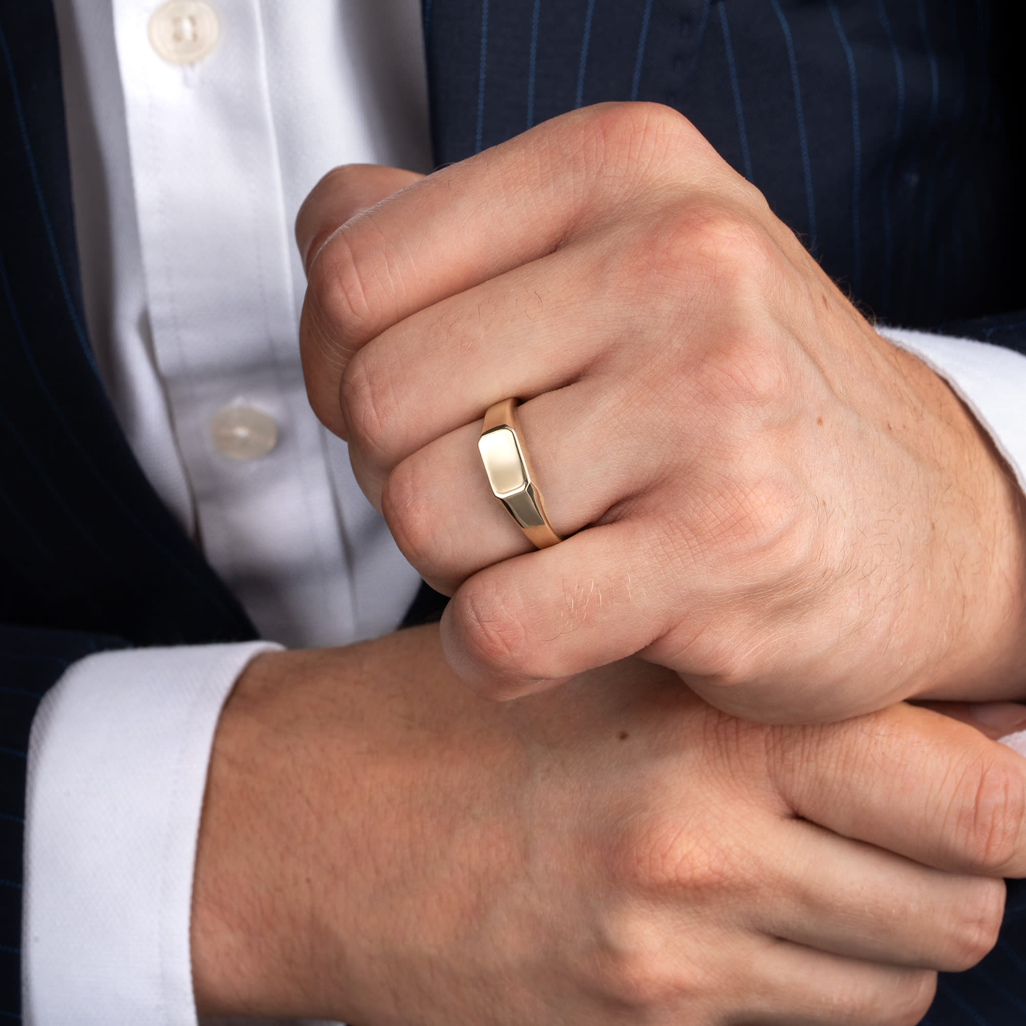 Cushion signet ring — 2