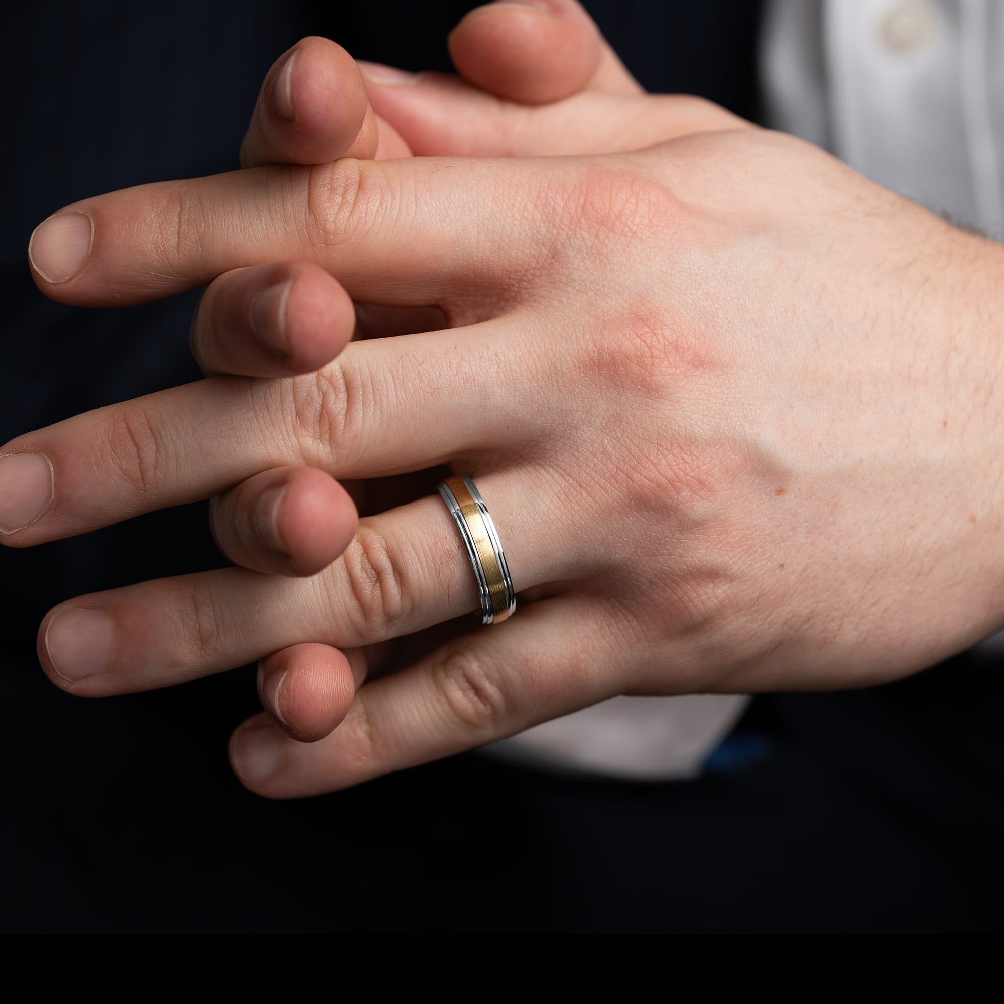 Two tone double stepped edge wedding band