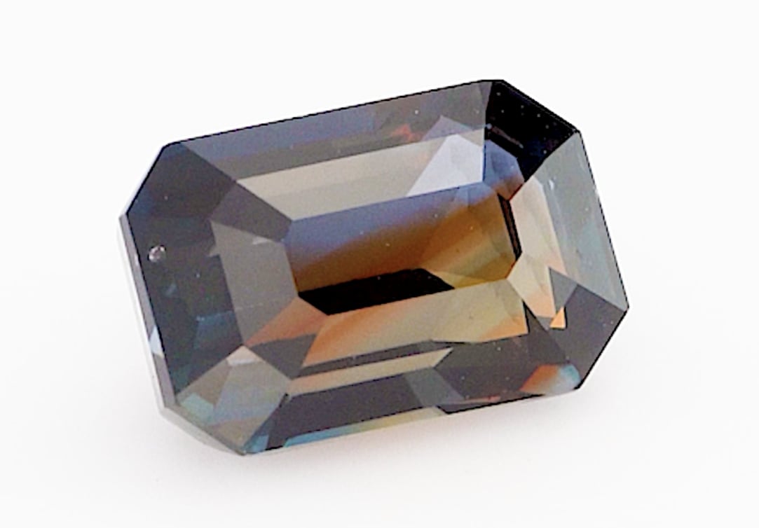 2.56ct Octagon bi colour sapphire product image