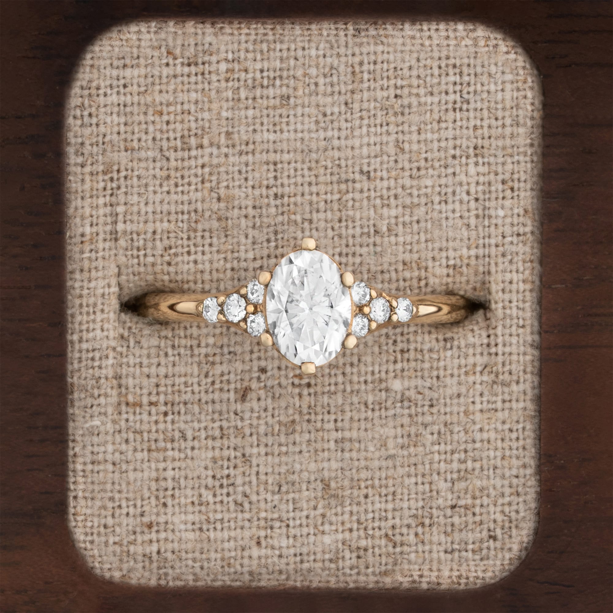 Lab grown diamond 1920's inspired ring