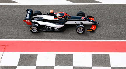 Granada goes fastest on opening day of Navarra in-season testing