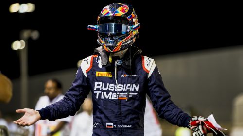 Markelov flies to Abu Dhabi pole