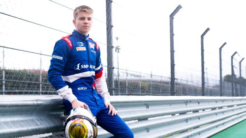 Champion special Robert Shwartzman – Youre the boss