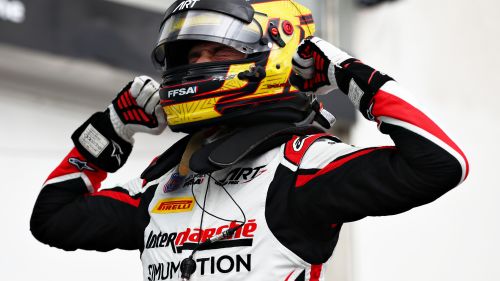 Pourchaire becomes first double winner of 2020 taking Race 1 victory over Piastri