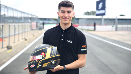 Celebrating his Japanese roots The story behind Reece Ushijimas helmet design 