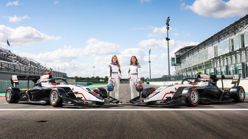 FIA Formula 3 test achieved for Chloe Chambers and Nerea Marti