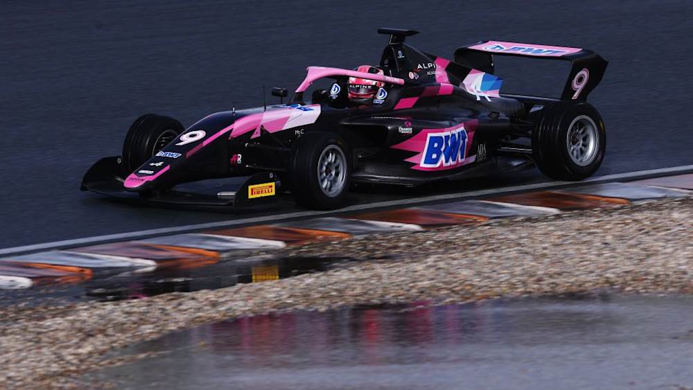 Pulling finished the day over two tenths clear of her nearest rival Mercedes Doriane Pin