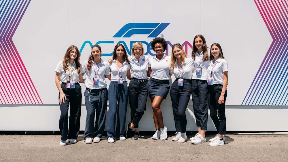 The students got the chance to meet F1 ACADEMY Managing Director Susie Wolff