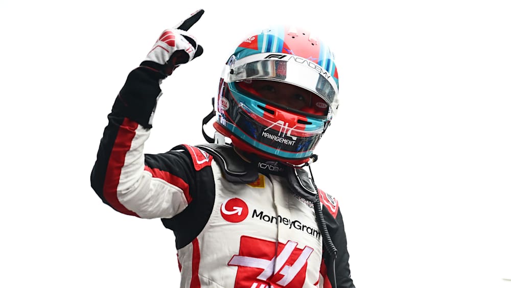 Chambers scored her first F1 ACADEMY victory at Campos home event