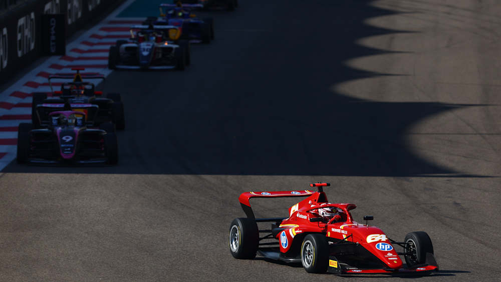 Weug seized the lead from Pulling on Lap 6 