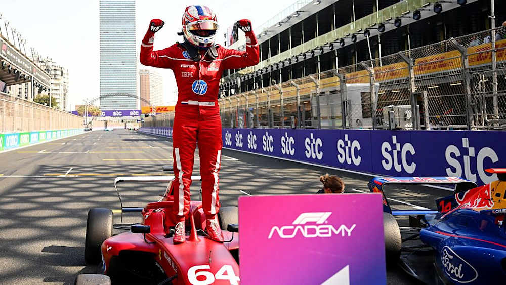 Weug is the third driver to lead the Standings after Alisha Palmowski and Doriane Pin