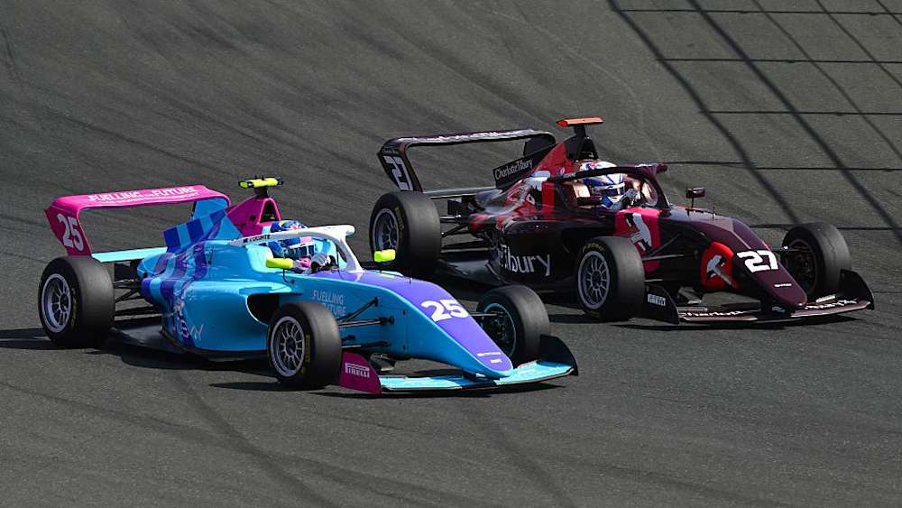 Chong right and Ciconte left fought over the final points on offer in Race 2